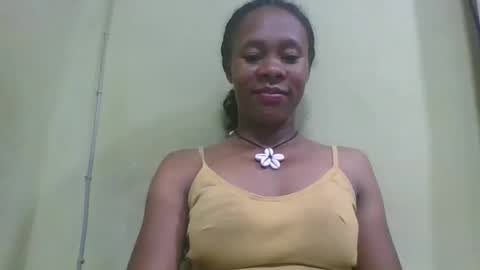 Snapshot of aimee982179 chatting on April 13, 2:28 am aimee982179 online show from April 13, 2:28 am