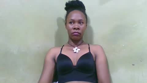 Snapshot of aimee982179 chatting on April 16, 2:23 am aimee982179 online show from April 16, 2:23 am