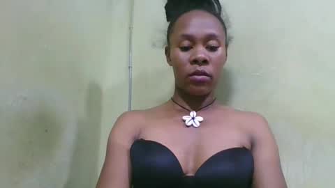 Snapshot of aimee982179 chatting on April 21, 3:17 pm aimee982179 online show from April 21, 3:17 pm