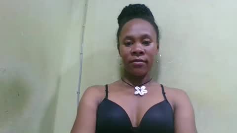 Snapshot of aimee982179 chatting on April 22, 6:42 pm aimee982179 online show from April 22, 6:42 pm