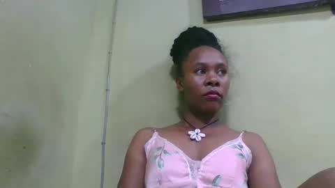 Snapshot of aimee982179 chatting on April 23, 7:09 am aimee982179 online show from April 23, 7:09 am