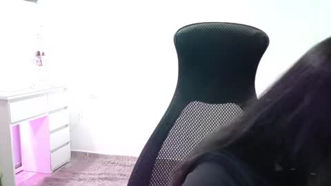 AINE online show from November 23, 1:38 am