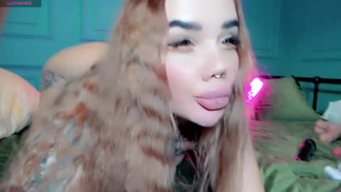 Snapshot of aira_vi chatting on January 5, 4:06 pm Aira online show from January 5, 4:06 pm