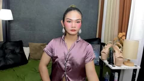 airy_and_dave online show from September 22, 4:25 am