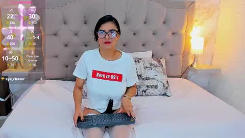 aisha__cambell online show from July 1, 12:40 pm