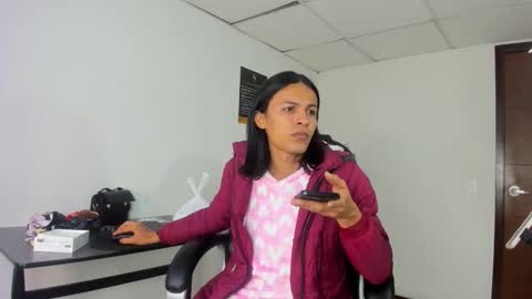 Aisha online show from January 11, 3:00 am