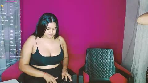aisha_stacey0410 online show from March 1, 5:52 am