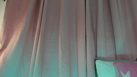 Aisha online show from March 11, 3:45 pm
