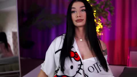 Lora online show from January 22, 7:25 am