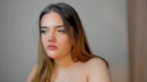 Aisha online show from February 12, 5:30 pm