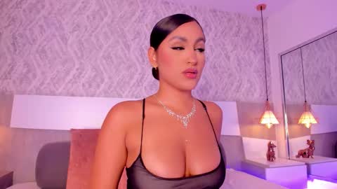 Aisha online show from October 28, 9:17 pm