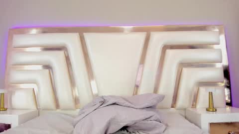 Snapshot of aisharodgers00 chatting on March 7, 9:50 am Aisha Rodgers online show from March 7, 9:50 am