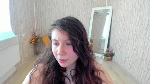 Snapshot of aisharouhi chatting on January 8, 8:27 am Aisha online show from January 8, 8:27 am