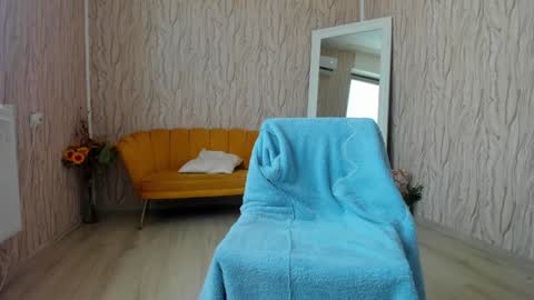 Snapshot of aisharouhi chatting on January 12, 8:25 am Aisha online show from January 12, 8:25 am