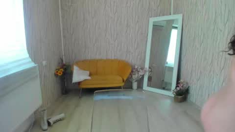 Snapshot of aisharouhi chatting on February 19, 6:33 am Aisha online show from February 19, 6:33 am