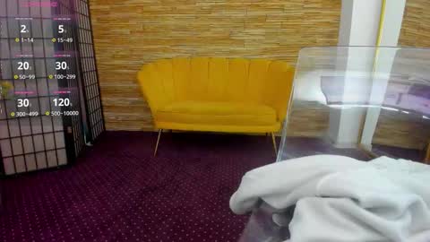 Snapshot of aisharouhi chatting on September 29, 4:06 am Aisha online show from September 29, 4:06 am