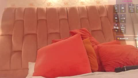 aisha  online show from March 19, 10:03 pm