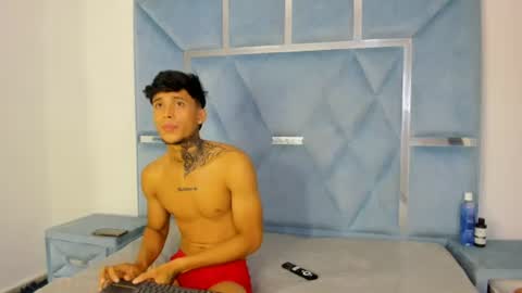 aishaxht online show from June 20, 4:48 am