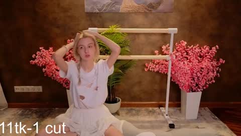 Snapshot of aishiro chatting on February 21, 3:43 pm aishiro online show from February 21, 3:43 pm