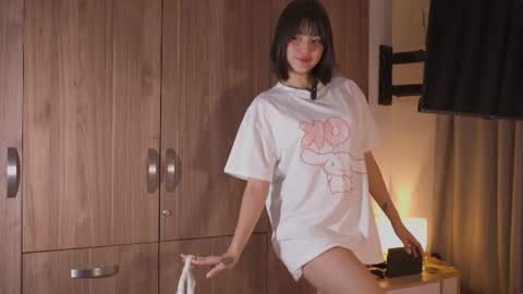Snapshot of aitana_jhons chatting on June 10, 10:14 am Aitana Jhons online show from June 10, 10:14 am