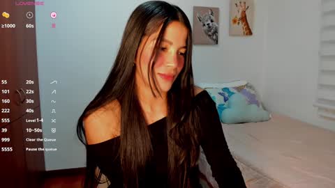 Snapshot of aitanaa1_ chatting on February 1, 1:23 am Aitana online show from February 1, 1:23 am