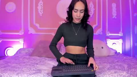 Aitana online show from October 20, 12:27 pm