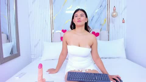  Aitana  online show from March 20, 11:59 am