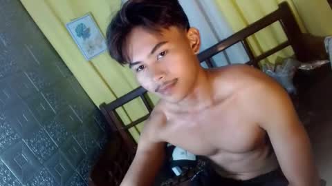 Snapshot of aivanboyyy chatting on February 26, 11:31 am aivanboyyy online show from February 26, 11:31 am