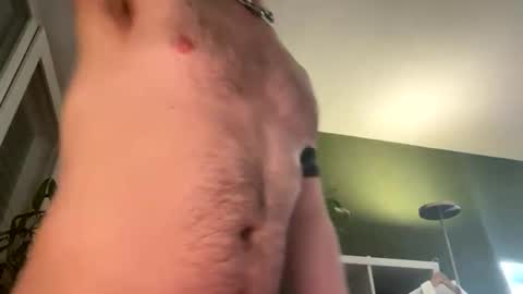 Snapshot of aivorabear chatting on April 6, 3:15 am Aivor online show from April 6, 3:15 am