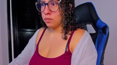 Snapshot of aixa_15 chatting on October 28, 12:09 pm Aixa Burgos online show from October 28, 12:09 pm