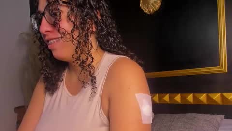 Snapshot of aixa_15 chatting on October 30, 12:17 pm Aixa Burgos online show from October 30, 12:17 pm