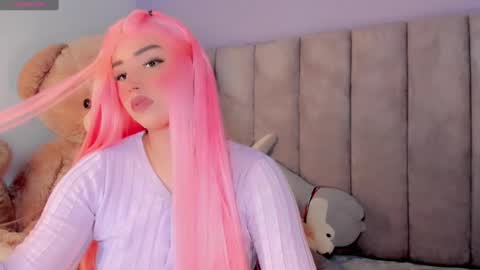 Snapshot of aixa_beltran chatting on February 9, 11:36 am aixa_beltran online show from February 9, 11:36 am
