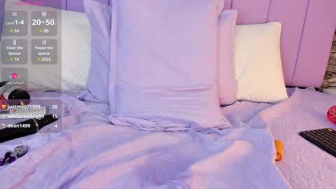   online show from January 5, 10:08 pm