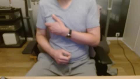 Snapshot of aixcited chatting on March 7, 10:07 pm aixcited online show from March 7, 10:07 pm