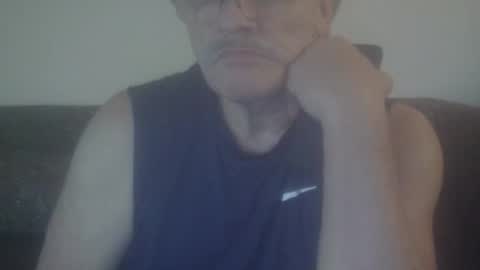 ajames6961 online show from April 26, 1:36 am