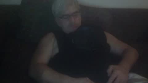 ajames6961 online show from April 30, 1:39 pm