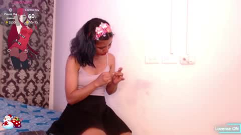 Snapshot of akane_uwu chatting on December 22, 3:33 pm A K A N E U W U online show from December 22, 3:33 pm