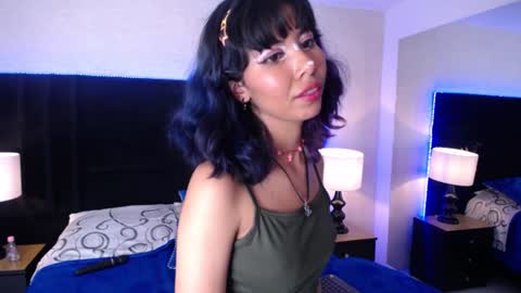 Snapshot of akane_uwu chatting on January 17, 4:04 pm A K A N E U W U online show from January 17, 4:04 pm
