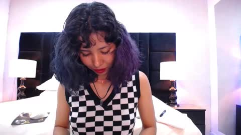 Snapshot of akane_uwu chatting on February 16, 4:53 pm A K A N E U W U online show from February 16, 4:53 pm
