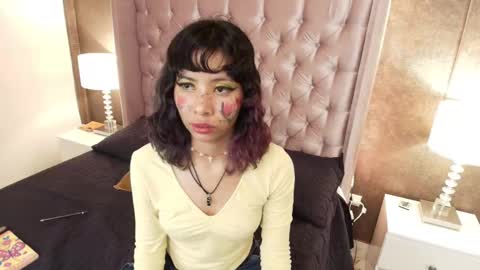 Snapshot of akane_uwu chatting on February 25, 4:42 pm A K A N E U W U online show from February 25, 4:42 pm