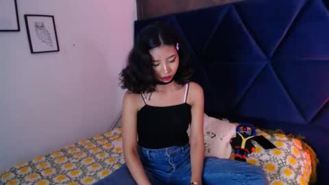 Snapshot of akane_uwu chatting on October 3, 4:59 pm A K A N E U W U online show from October 3, 4:59 pm