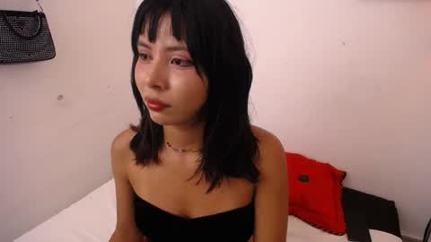 Snapshot of akane_uwu chatting on May 31, 6:09 pm A K A N E U W U online show from May 31, 6:09 pm