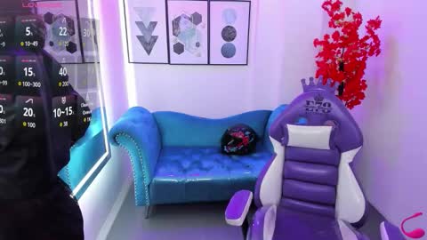 Azaka  online show from November 26, 12:39 pm