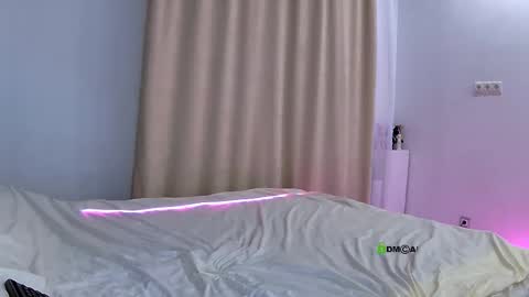 Snapshot of akerya chatting on November 26, 1:17 am Hi Im Oli online show from November 26, 1:17 am