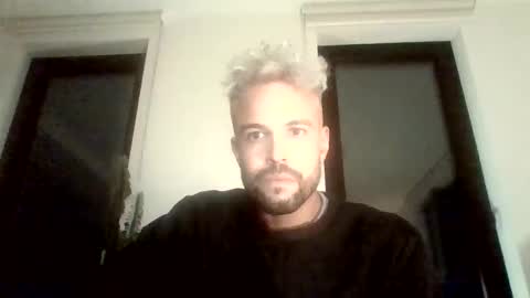 Snapshot of aki1080be chatting on October 28, 5:15 pm Sweet moment online show from October 28, 5:15 pm