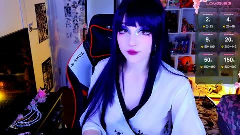 Snapshot of aki__ra chatting on April 4, 1:04 am Aki online show from April 4, 1:04 am