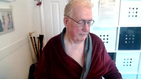 akiltedman online show from July 12, 12:18 pm