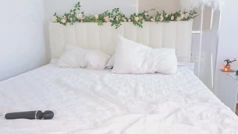 Snapshot of akina_star chatting on November 8, 4:12 am akina_star online show from November 8, 4:12 am