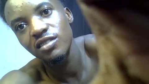 Snapshot of akinginn chatting on April 2, 5:16 am akinginn online show from April 2, 5:16 am