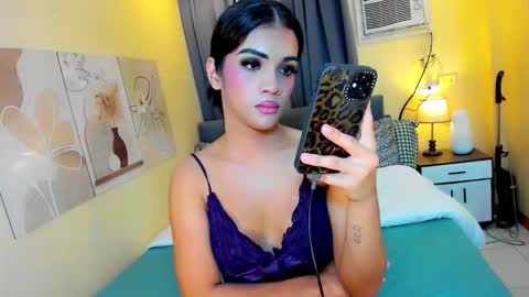 Snapshot of akira_heleana_nastyxx chatting on October 26, 12:49 am AYESHA CUTE NOT INTO CHEAP online show from October 26, 12:49 am